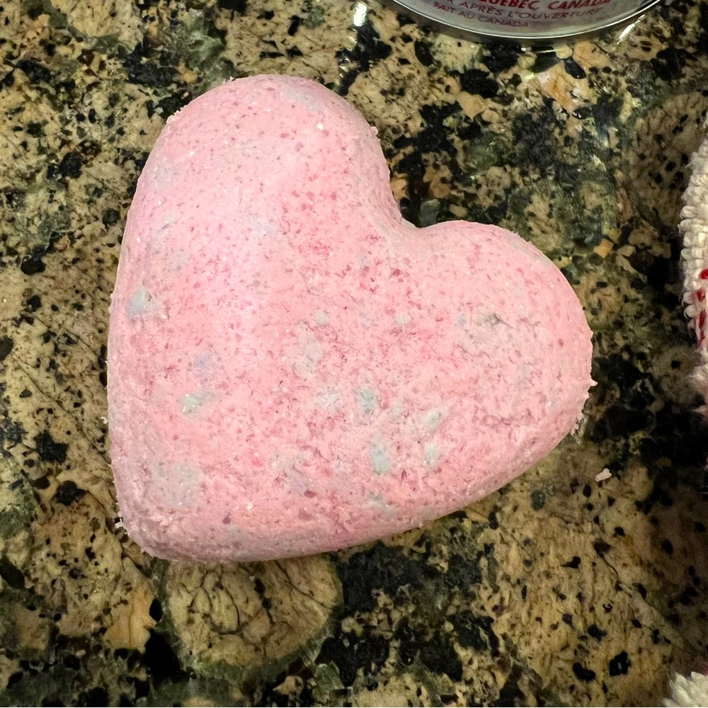 Jumbo Handmade All Natural Organic Bath Bomb (Bath Salts Inside)